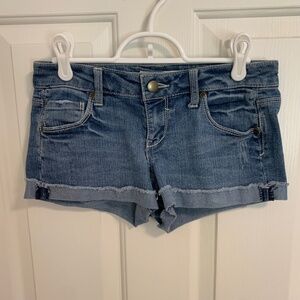 Forever 21 Denim Light Wash Slight Distressed Jean Shorts Size 24